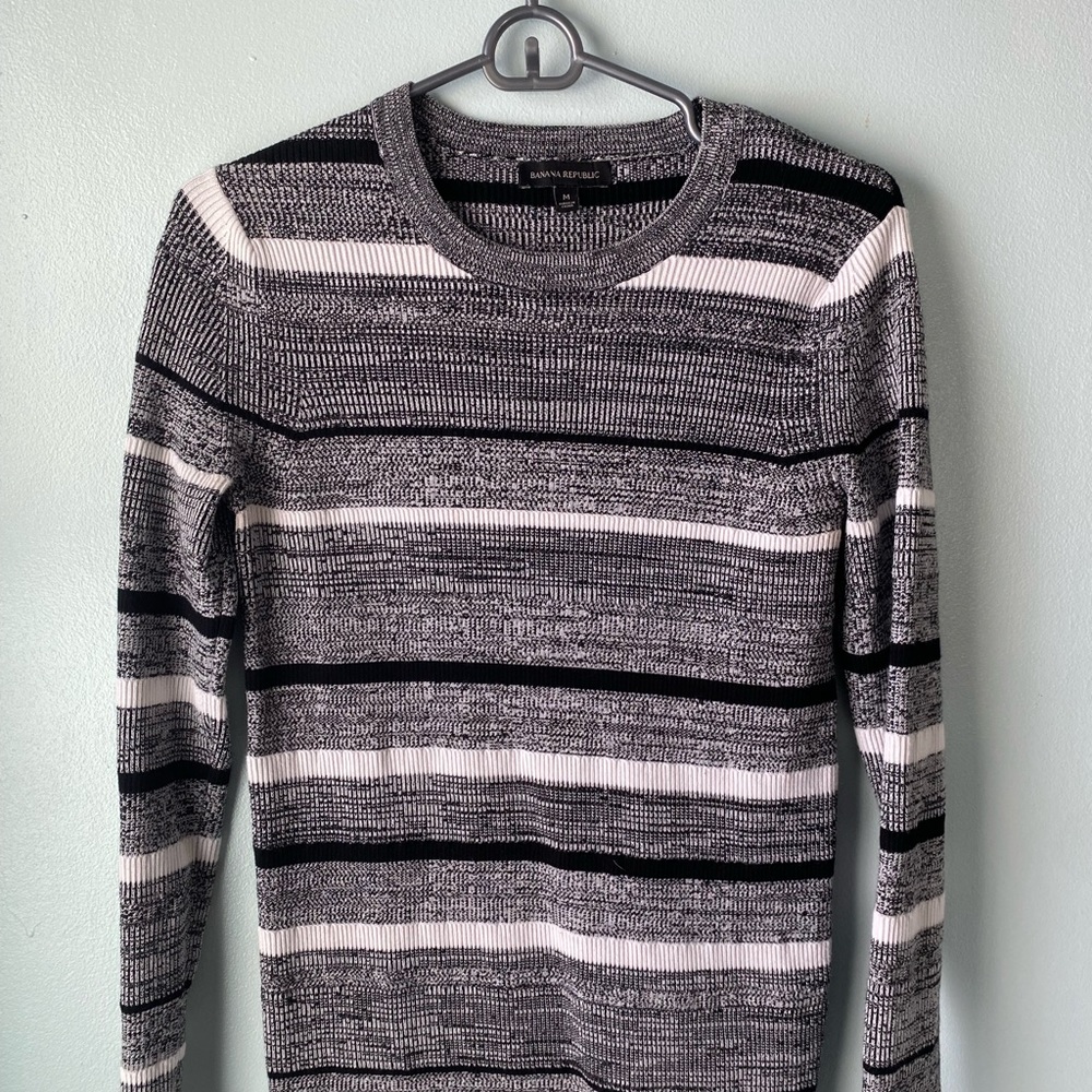 Banana Republic LS sweater, black, white, gray striped size medium.